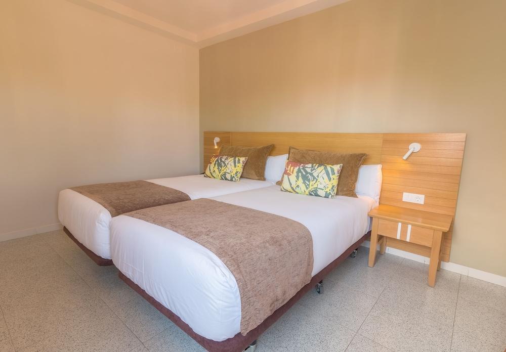 Apartamentos Livvo Koala Garden Маспаломас Екстериор снимка