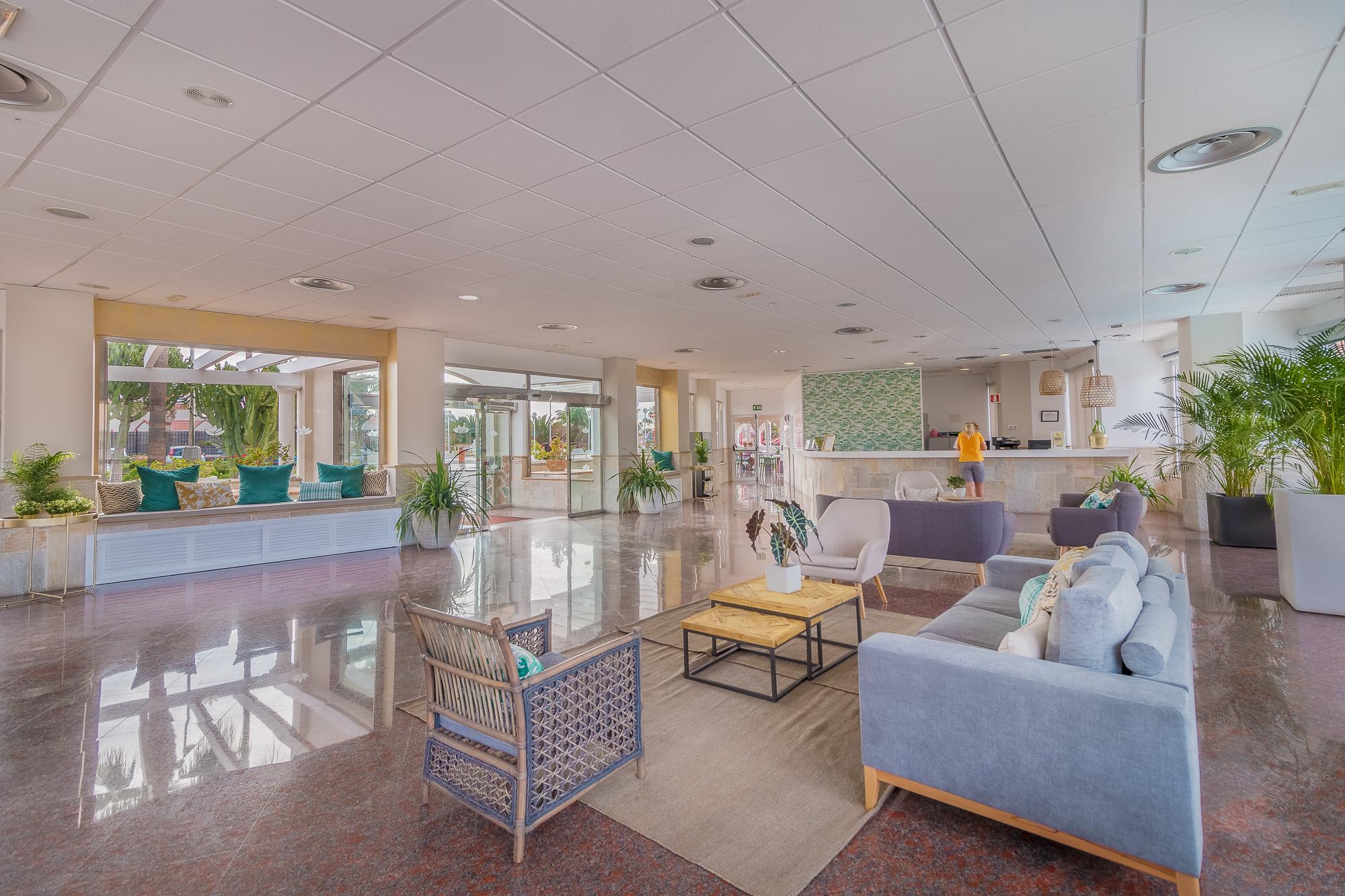 Apartamentos Livvo Koala Garden Маспаломас Екстериор снимка